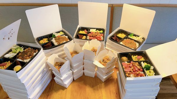 Momo's Cafe by null