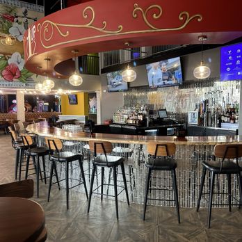 1UP Entertainment + Social - Front Bar - Bowling Near Me - Carrollwood, Florida