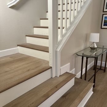 United Wholesale Flooring - Stairway - Flooring Near Me - Thousand Oaks, California United Wholesale Flooring - Stairway - Flooring Near Me - Thousand Oaks, California