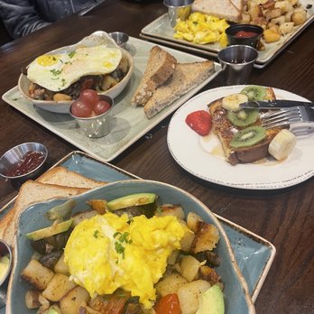 First Watch - Skillets for the win + French toast - Breakfast & Brunch Near Me - Austin, Texas
