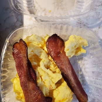 Another Broken Egg Cafe - Eggs and bacon that came with the waffle - Breakfast & Brunch Near Me - Brandywine, Maryland Another Broken Egg Cafe - Eggs and bacon that came with the waffle - Breakfast & Brunch Near Me - Brandywine, Maryland