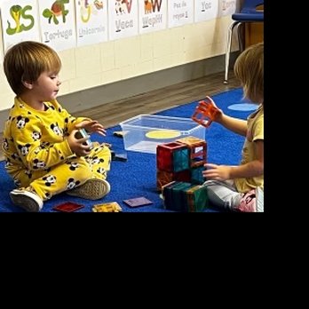 Academia Montessori - Open-ended classroom materials to develop creativity and problem solving - Preschools Near Me - Norwalk, California Academia Montessori - Open-ended classroom materials to develop creativity and problem solving - Preschools Near Me - Norwalk, California
