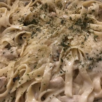 Mr Pizza Man - Chicken fettuccine alfredo - Pizza Near Me - San Mateo, California Mr Pizza Man - Chicken fettuccine alfredo - Pizza Near Me - San Mateo, California