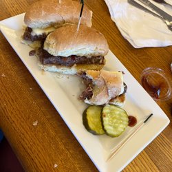 Strafford Farms Family Restaurant & Lounge - Sliders