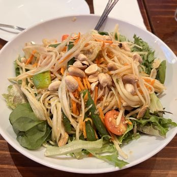 Spice Season - Papaya Salad - Asian Fusion Near Me - Glendale, California Spice Season - Papaya Salad - Asian Fusion Near Me - Glendale, California