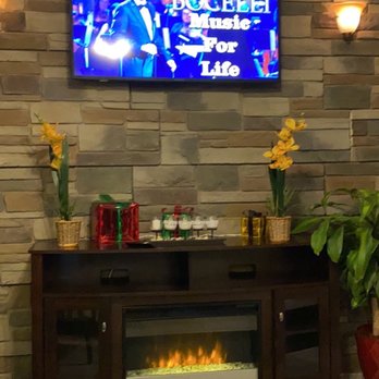 Carpe Diem - Fireplace - Breakfast & Brunch Near Me - New Cumberland, Pennsylvania