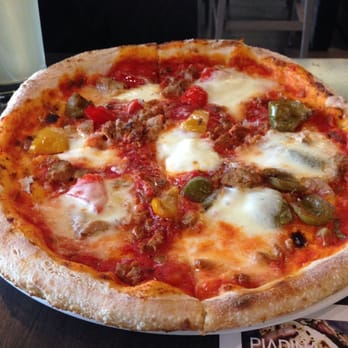 Via Cibo - Spicy sausage pizza - Italian Near Me - Toronto, Ontario