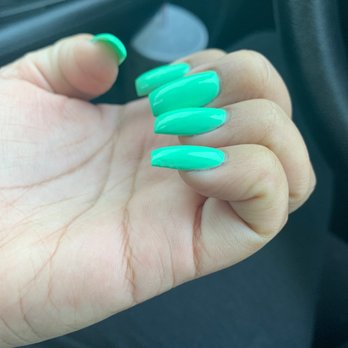 Dream Nails & Spa - Nail Technicians Near Me - Lancaster, California