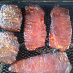 The Little Smoke House - Some good BBQ!