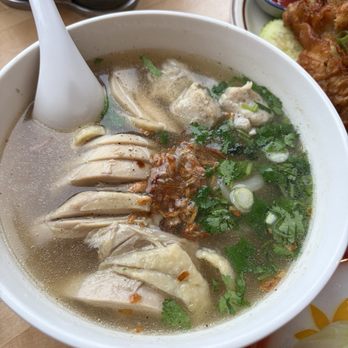 Lao Der - Khao Piek Sen - Laotian Near Me - Chicago, Illinois