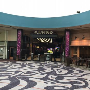 Guy Fieri's Kitchen + Bar - Hotels Near Me - Council Bluffs, Iowa Guy Fieri's Kitchen + Bar - Hotels Near Me - Council Bluffs, Iowa