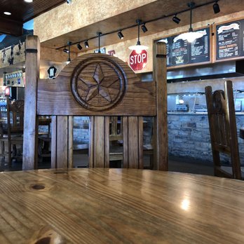 Texas Best Smokehouse - Lots of seating - Smokehouse Near Me - Tyler, Texas