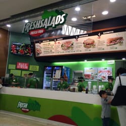 Fresh Salads Plaza Galerias - El local en la zona de comida de Galerías.