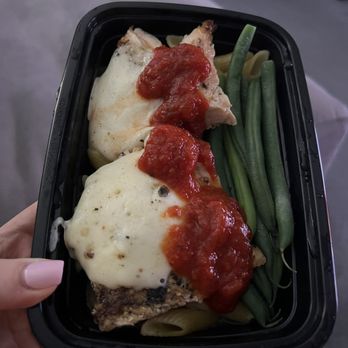Aspire Meal Preps - Chicken (paid extra for more protein) with cheese, a tomatoey sauce, and green beans over penne - Food Delivery Services Near Me Aspire Meal Preps - Chicken (paid extra for more protein) with cheese, a tomatoey sauce, and green beans over penne - Food Delivery Services Near Me