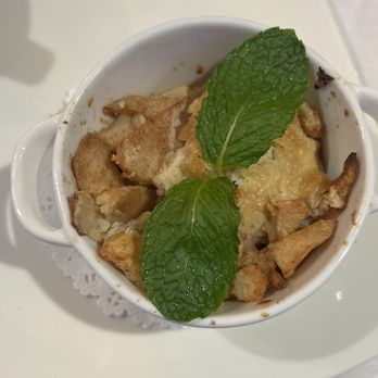 Laporta's Restaurant - Apple Cobbler - New American Near Me - Alexandria, Virginia Laporta's Restaurant - Apple Cobbler - New American Near Me - Alexandria, Virginia