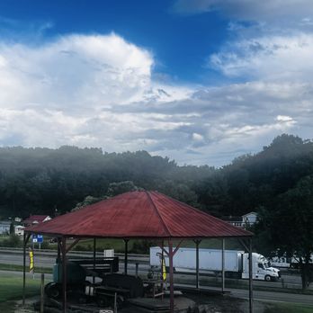 High Plains Barbecue - Beautiful view. If you see this you're in the right place! - Barbeque Near Me - Wytheville, Virginia High Plains Barbecue - Beautiful view. If you see this you're in the right place! - Barbeque Near Me - Wytheville, Virginia