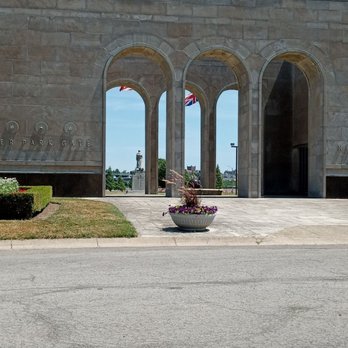 Mather Arch - Mather Arch in Fort Erie - Parks Near Me - Fort Erie, Ontario