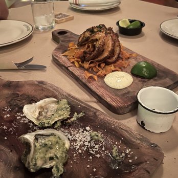 La Docena - Grilled octopus - Seafood Near Me - Ciudad de México, DIF