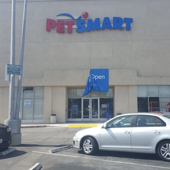 PetSmart - So Petsmart added a photo of supposedly the outside of this location. Uhhhhh so here's the real picture...nice try Petsmart. - Pet Stores Near Me - Sherman Oaks, California PetSmart - So Petsmart added a photo of supposedly the outside of this location. Uhhhhh so here's the real picture...nice try Petsmart. - Pet Stores Near Me - Sherman Oaks, California