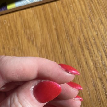 The Glossary Nail Spa - Right pointer finger - the brown part is where I was cut and the wound/blood was not cleaned. - Nail Salons Near Me - Potomac, Maryland