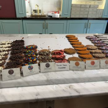 Wonderen Stroopwafels - Desserts Near Me - New York, New York Wonderen Stroopwafels - Desserts Near Me - New York, New York
