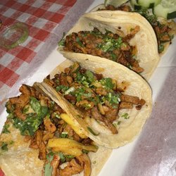 Los Primos - 25. Pastor Tacos 4,pcs.