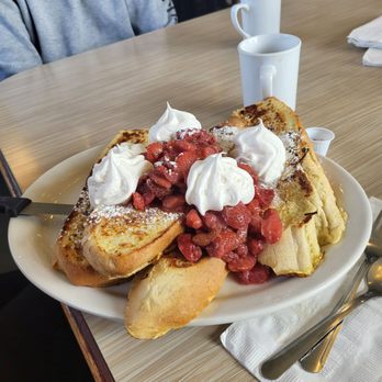 Kalamata Family Restaurant - Strawberry French toast - Greek Near Me - Lockport, New York Kalamata Family Restaurant - Strawberry French toast - Greek Near Me - Lockport, New York