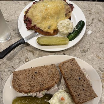PJ Bernstein - Reuben Sandwich - Delis Near Me - New York, New York PJ Bernstein - Reuben Sandwich - Delis Near Me - New York, New York