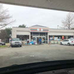 7-Eleven - Storefront