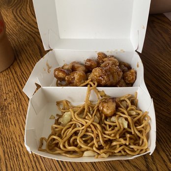 Panda Express - Kids meal before eating - Chinese Near Me - Prescott Valley, Arizona