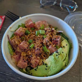 Bowlology - 9th Island on greens with tuna - Juice Bars & Smoothies Near Me - Las Vegas, Nevada Bowlology - 9th Island on greens with tuna - Juice Bars & Smoothies Near Me - Las Vegas, Nevada