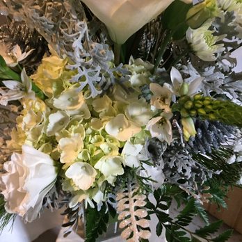 Always Always Flowers - Floral Designers Near Me - Niantic, Connecticut Always Always Flowers - Floral Designers Near Me - Niantic, Connecticut