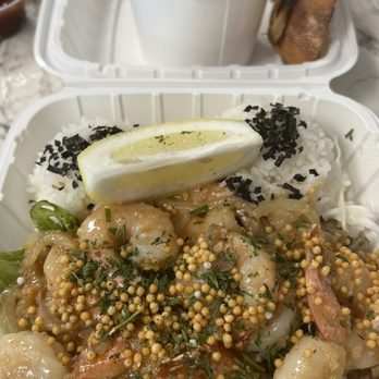 Da Kitchen Maui - GARLIC SHRIMP PLATE with Furikake Rice and Potato Mac Salad - Hawaiian Near Me - Kihei, Hawaii