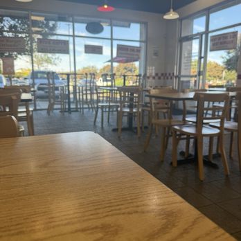 Five Guys - inside view - Burgers Near Me - Brentwood, California Five Guys - inside view - Burgers Near Me - Brentwood, California
