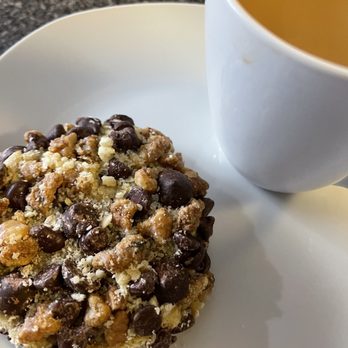 Gideon's Bakehouse - Chocolate chip pecan cookie - Bakeries Near Me - Orlando, Florida