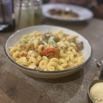 Batch Local Kitchen: Fort Lauderdale - Cajun Chicken Pasta - American Near Me - Fort Lauderdale, Florida Batch Local Kitchen: Fort Lauderdale - Cajun Chicken Pasta - American Near Me - Fort Lauderdale, Florida