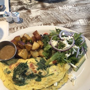 Local Table- Fulshear - Goat cheese omelette - Breakfast & Brunch Near Me - Fulshear, Texas Local Table- Fulshear - Goat cheese omelette - Breakfast & Brunch Near Me - Fulshear, Texas