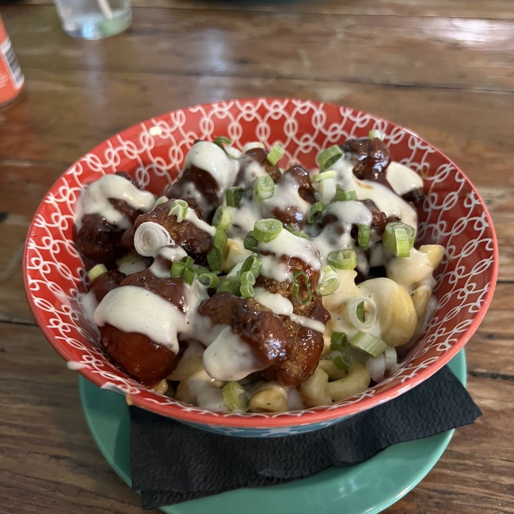 Hash Vegan Eatery - Scrumptious BBQ Mac - Vegan Near Me - San Antonio, Texas