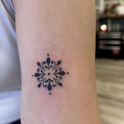 Unknown Tattoo Co. - Tattoo by @reversetwinkie on insta