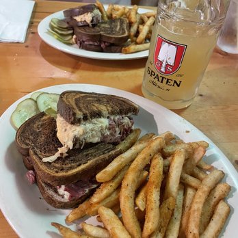 Crescent Moon Ale House - Blackstone Reuben - Pubs Near Me - Omaha, Nebraska Crescent Moon Ale House - Blackstone Reuben - Pubs Near Me - Omaha, Nebraska