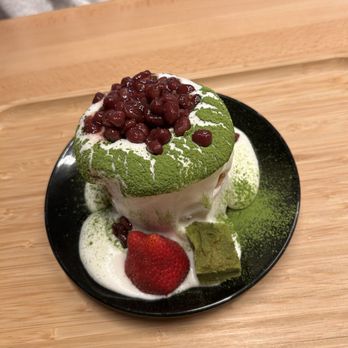 Matcha En - Matcha Soufflé Pancake - Desserts Near Me - Chicago, Illinois Matcha En - Matcha Soufflé Pancake - Desserts Near Me - Chicago, Illinois