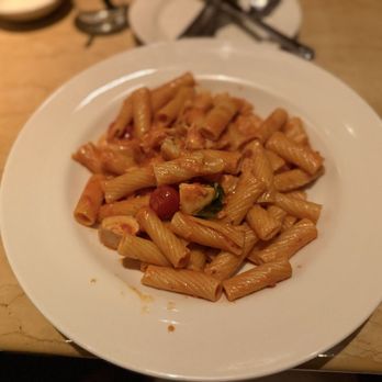 The Cheesecake Factory - Spicy Rigatoni Paster with Chicken - Desserts Near Me - Brea, California The Cheesecake Factory - Spicy Rigatoni Paster with Chicken - Desserts Near Me - Brea, California