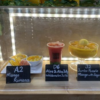 Hui Lau Shan - Display - Desserts Near Me - Milpitas, California