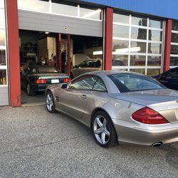 Peter's Auto Centre