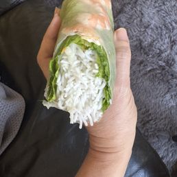 Waaaaaay too much vermicelli and shrimos were tiny Waaaaaay too much vermicelli and shrimos were tiny
