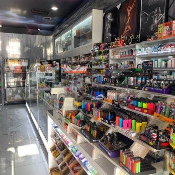 Cig Zone No 4 - Blunts , lighters , tools and accessories. - Tobacco Shops Near Me - Los Angeles, California Cig Zone No 4 - Blunts , lighters , tools and accessories. - Tobacco Shops Near Me - Los Angeles, California