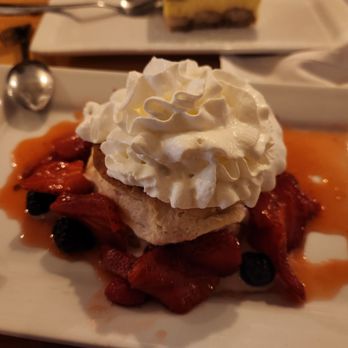 The Mariner - Biscuit and Cream with Berries - Seafood Near Me - Mystic, Connecticut The Mariner - Biscuit and Cream with Berries - Seafood Near Me - Mystic, Connecticut
