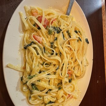 Provino's Italian Restaurant - Angel hair dalvina (subbed with fettucini) - Italian Near Me - Kennesaw, Georgia Provino's Italian Restaurant - Angel hair dalvina (subbed with fettucini) - Italian Near Me - Kennesaw, Georgia
