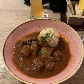 Alter Fuchs - Goulash - Austrian Near Me - Salzburg, 5 Alter Fuchs - Goulash - Austrian Near Me - Salzburg, 5