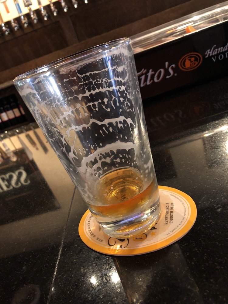 Highland Tavern Logo